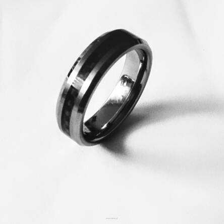Obrączka męska z wzorkiem stal szlachetna szer. 6 mm